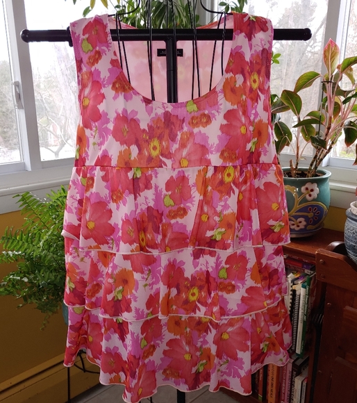 Notations Tops - Notations Pretty Blouse